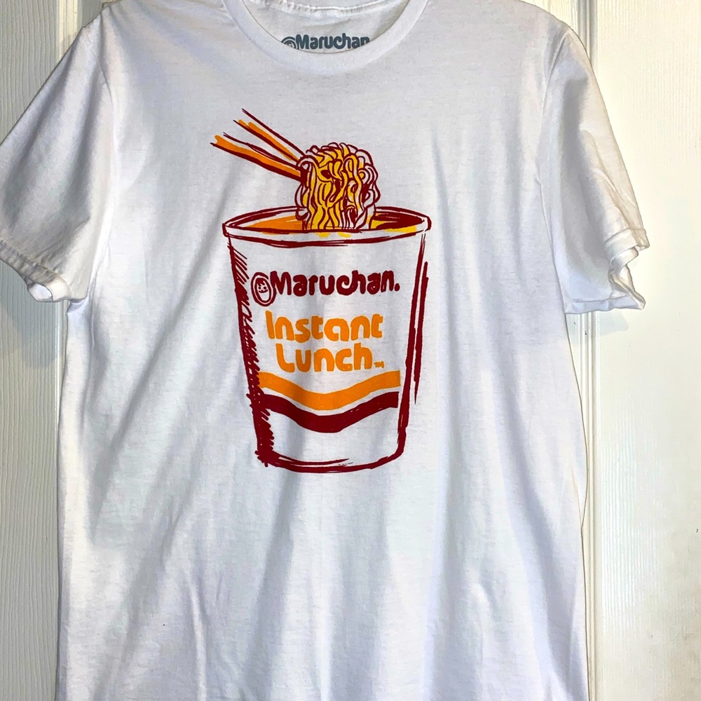 Brand New NEVER worn- Size Medium- 38/40